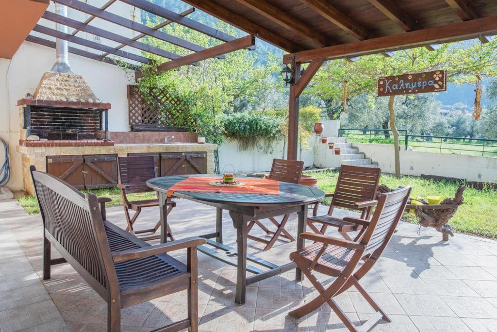Diogenis Villa Вурвуру Екстериор снимка
