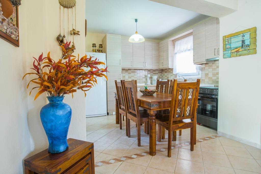 Diogenis Villa Вурвуру Екстериор снимка