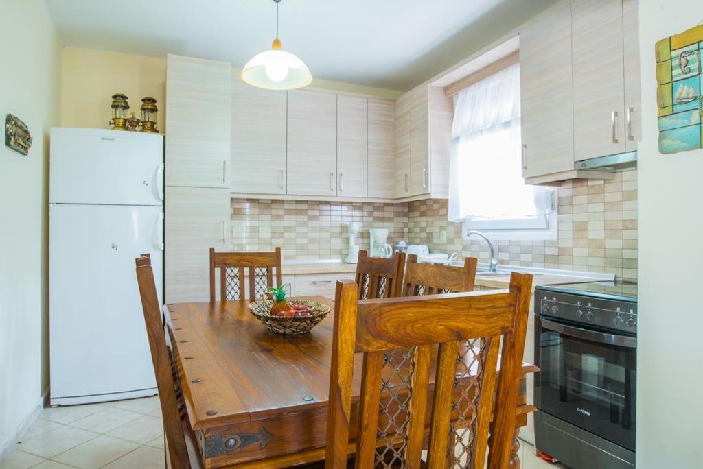 Diogenis Villa Вурвуру Екстериор снимка